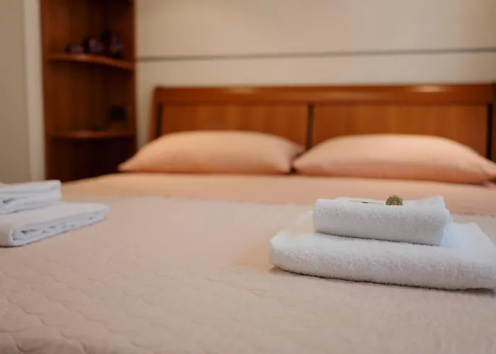 Guesthost - Penthouse With Terrace *