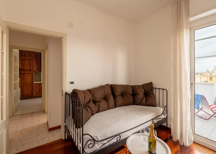 Guesthost - Penthouse With Terrace * San Remo