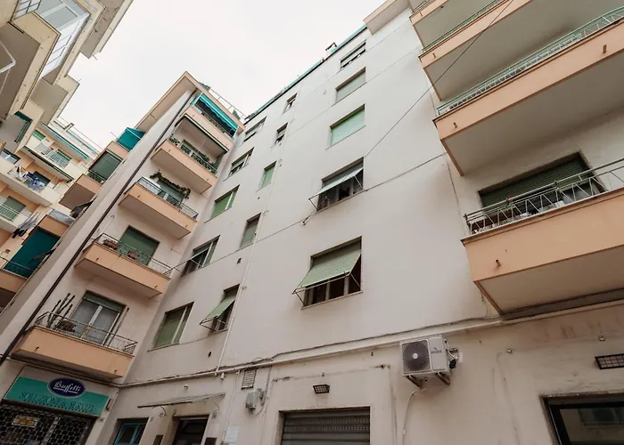 Guesthost - Penthouse With Terrace Appartement